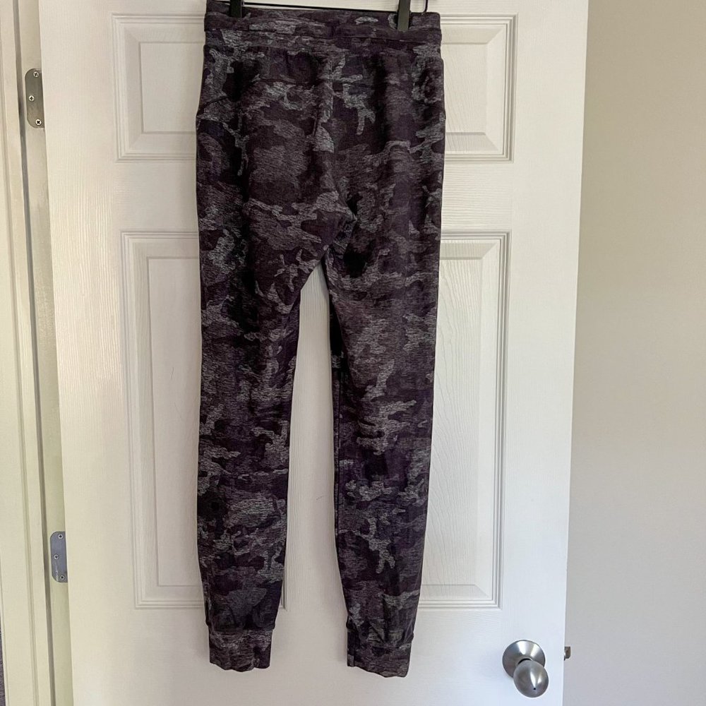 Lululemon | Ready to Rulu Joggers - Picture 4 of 5